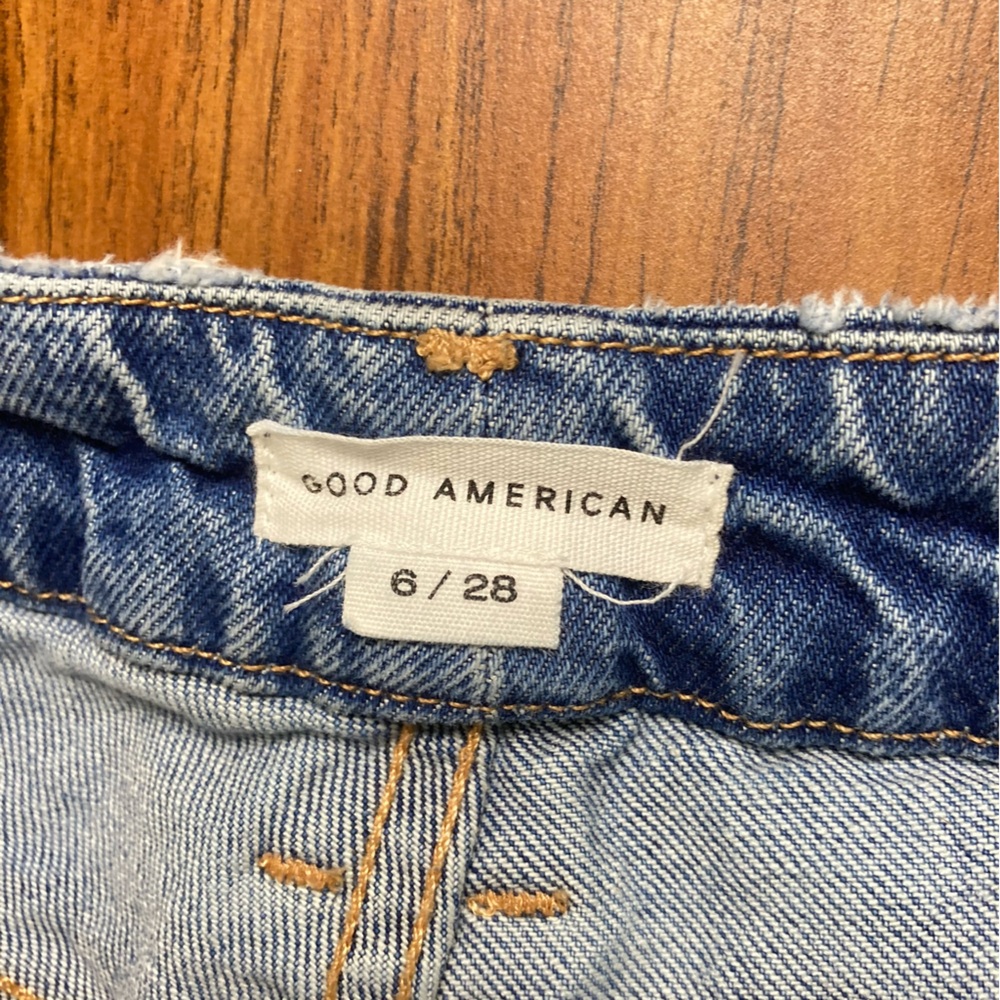 Good American Good 90's Straight 6/28 Distressed Baggy Jeans - Picture 2 of 10